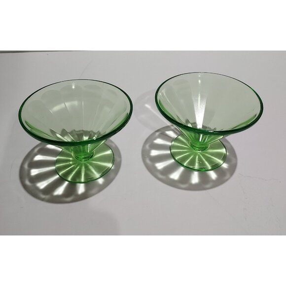 Federal Glass Company Pudding Custard Sherbet 2 Cups Glowy Depression Green - Picture 10 of 16